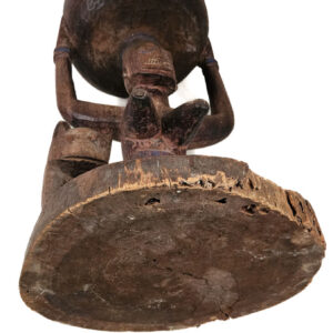 Bowl carier Figure - Wood - Yoruba - Nigeria