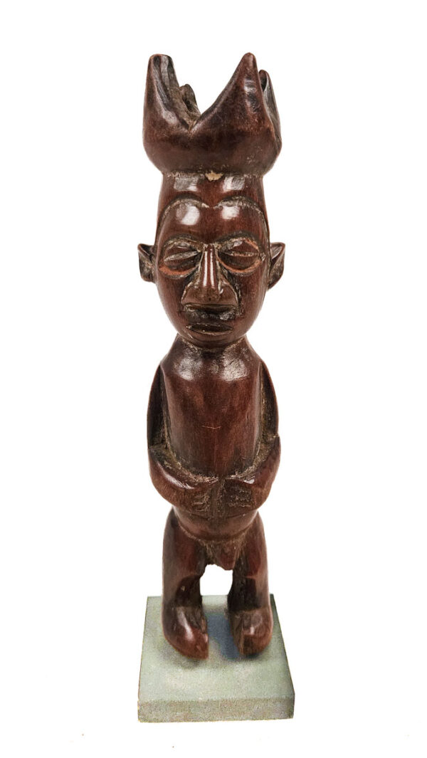 Figure - Wood - Yaka - Congo DRC