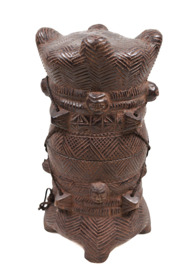 Tukula box - Wood - Kuba - Congo DRC