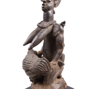 Maternity figure - Wood - Yoruba - Nigeria